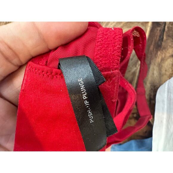 Torrid Curve Tattoo Lace Padded Convertible Strap Push Up Plunge Bra Size 40D - Picture 9 of 10